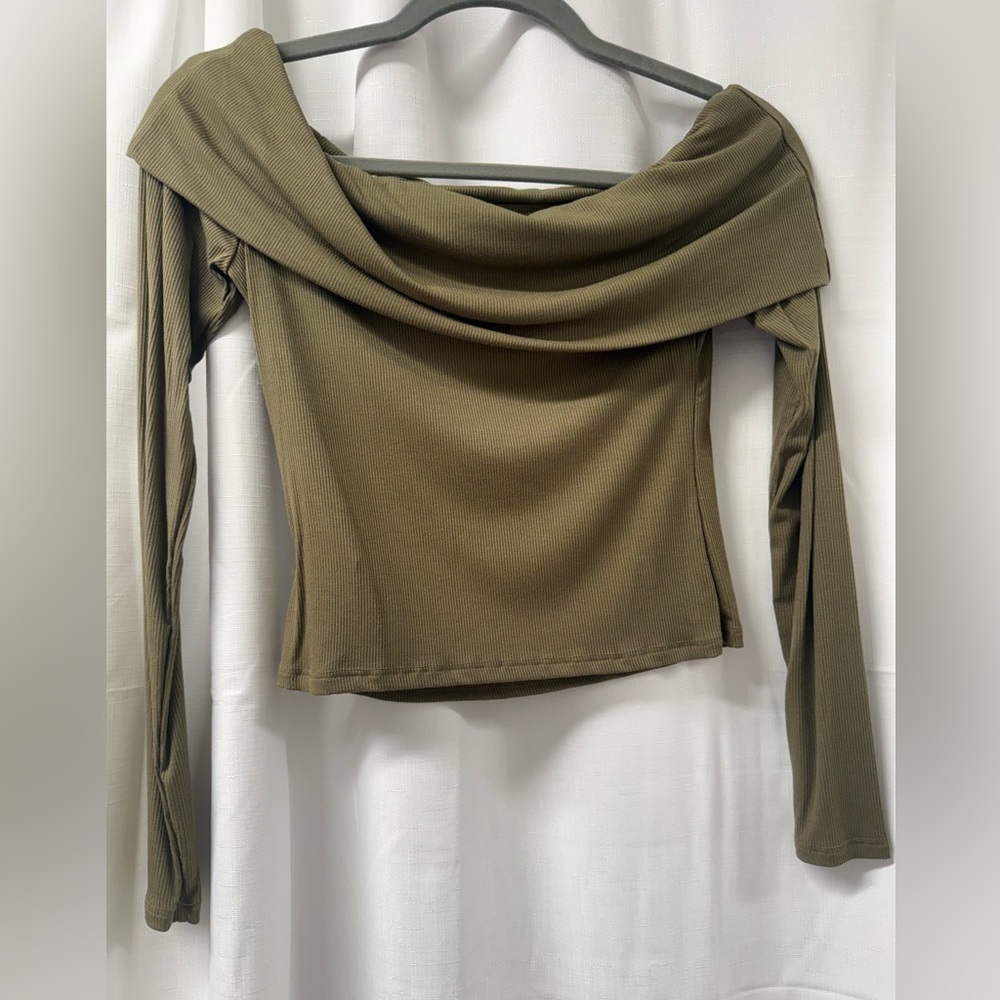 See You Monday Olive Off-Shoulder Blouse Size- M - Picture 3 of 5